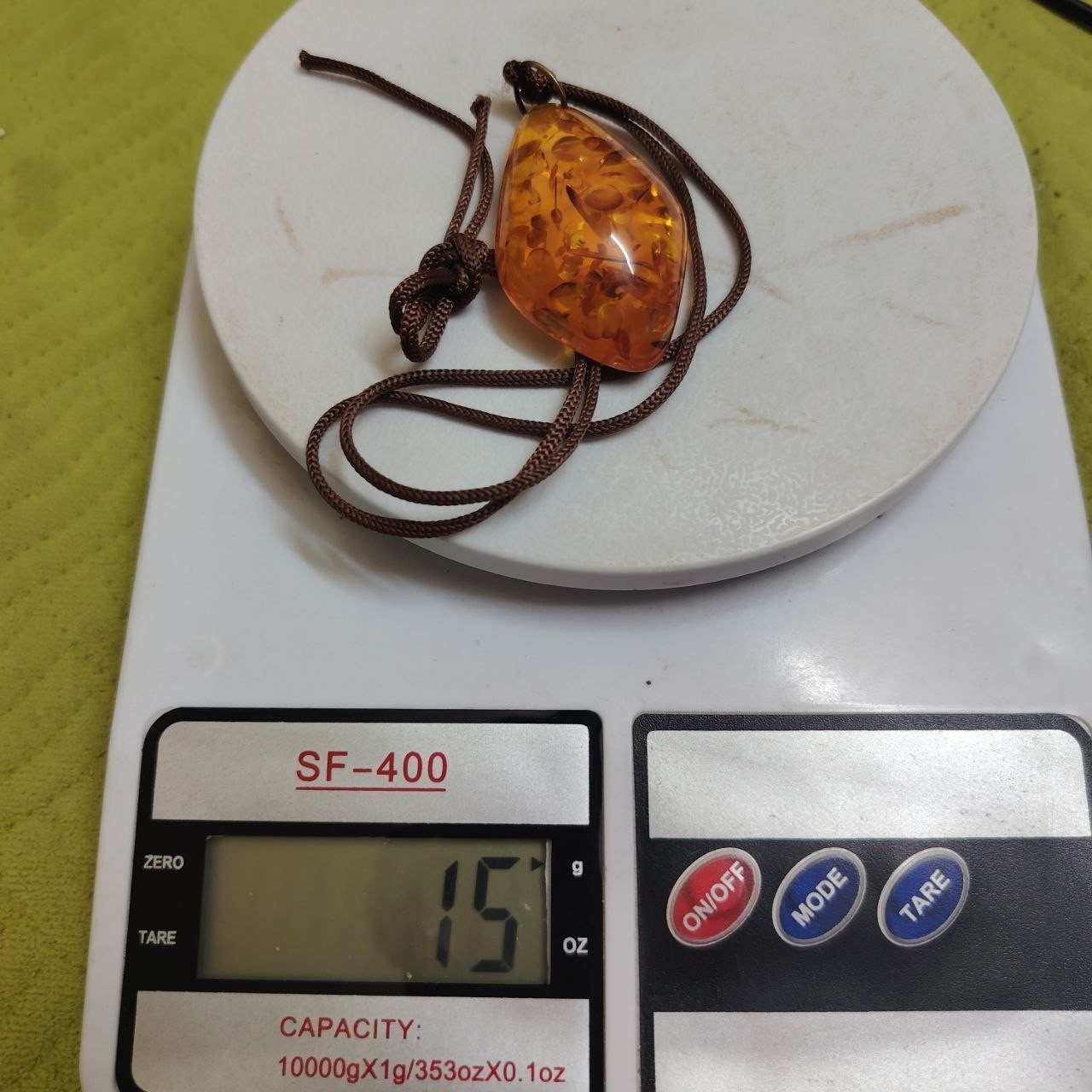 Vintage Style Amber Color Pendant Necklace Adjustable Cord 15g Jewelry