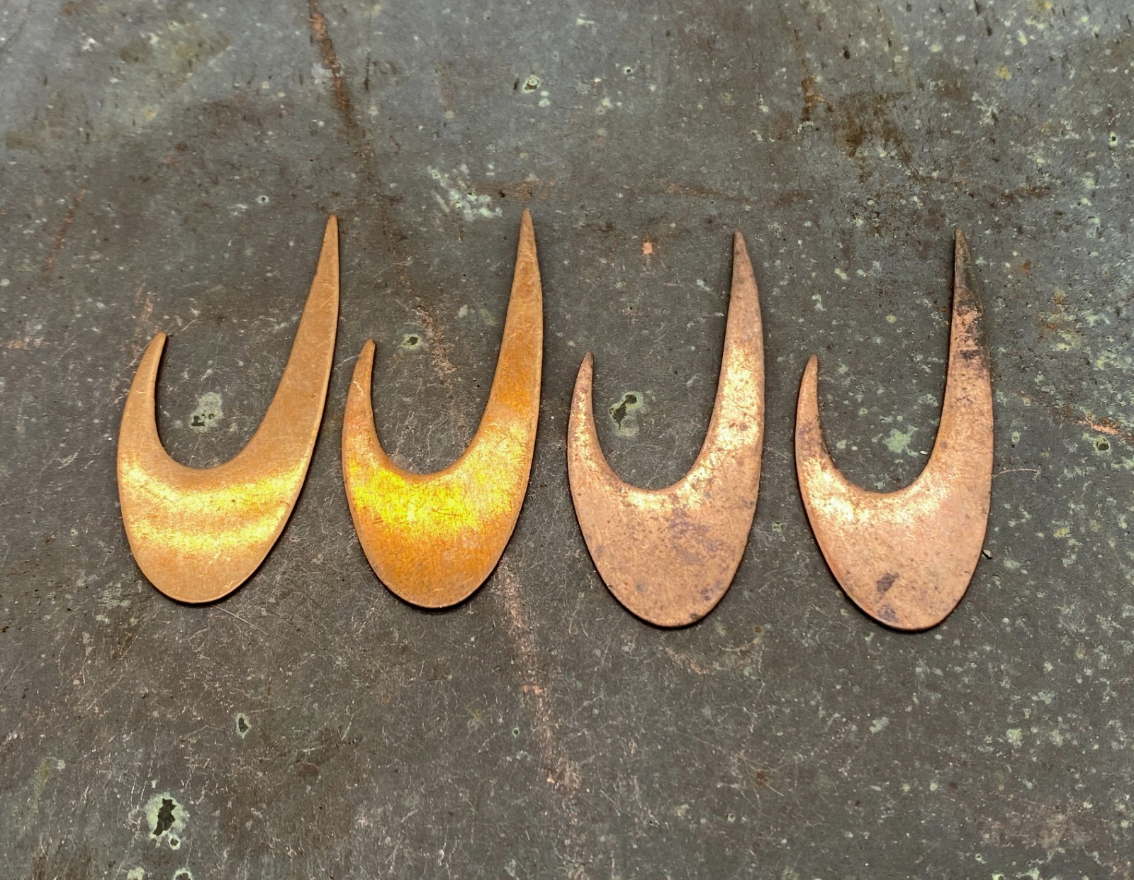 Vintage Coppered Brass Swoosh Check Stampings – 29 mm – Set of 4
