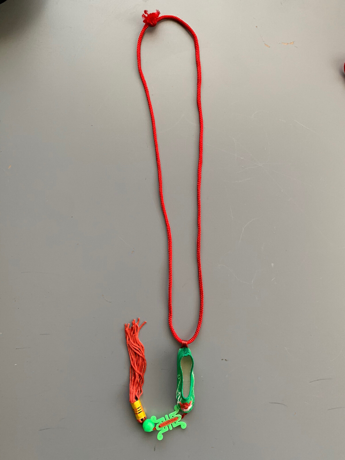 Vintage Chinese Cloth Shoe Necklace Party Favor Gift