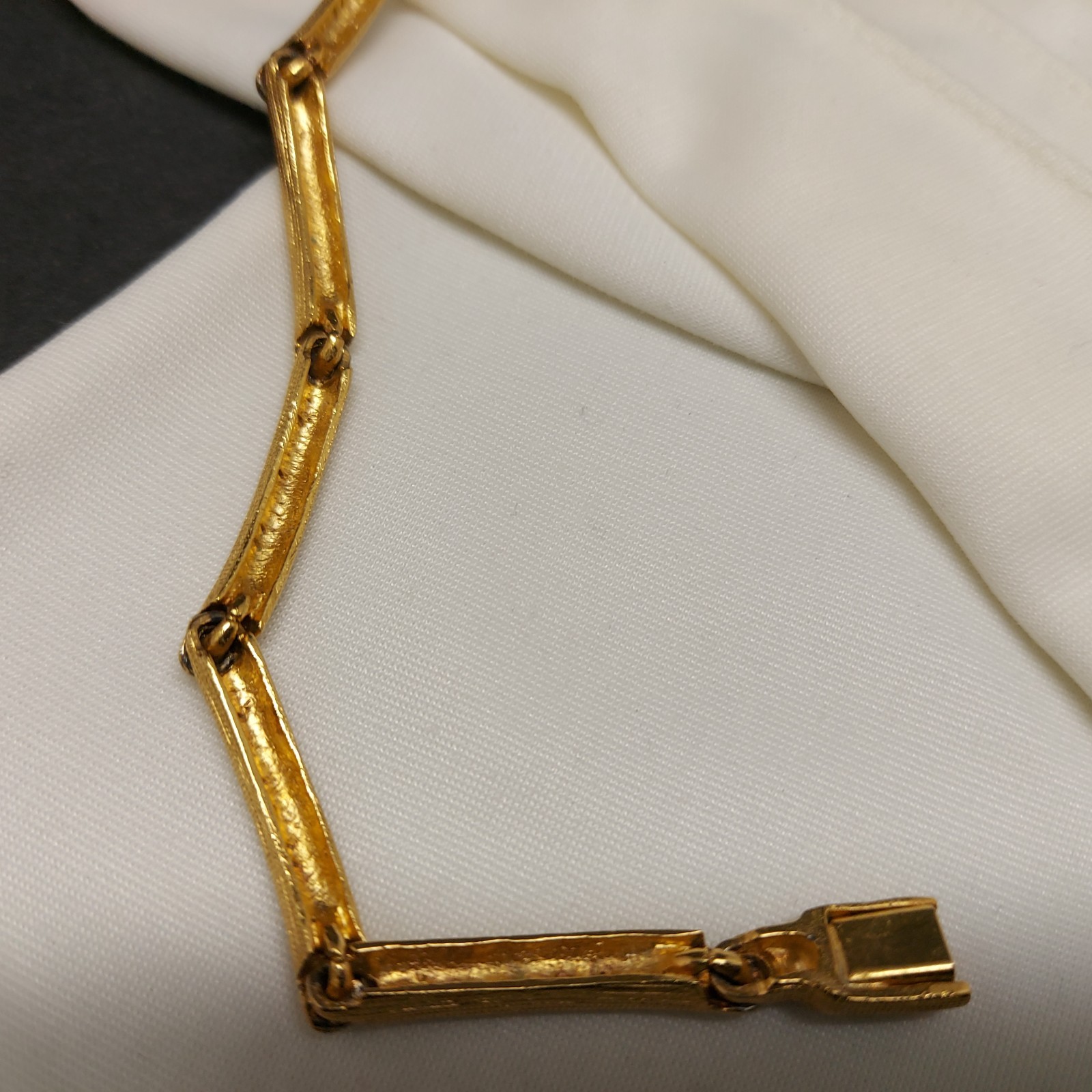 Vintage Textured Bar Link Gold Tone Choker Necklace