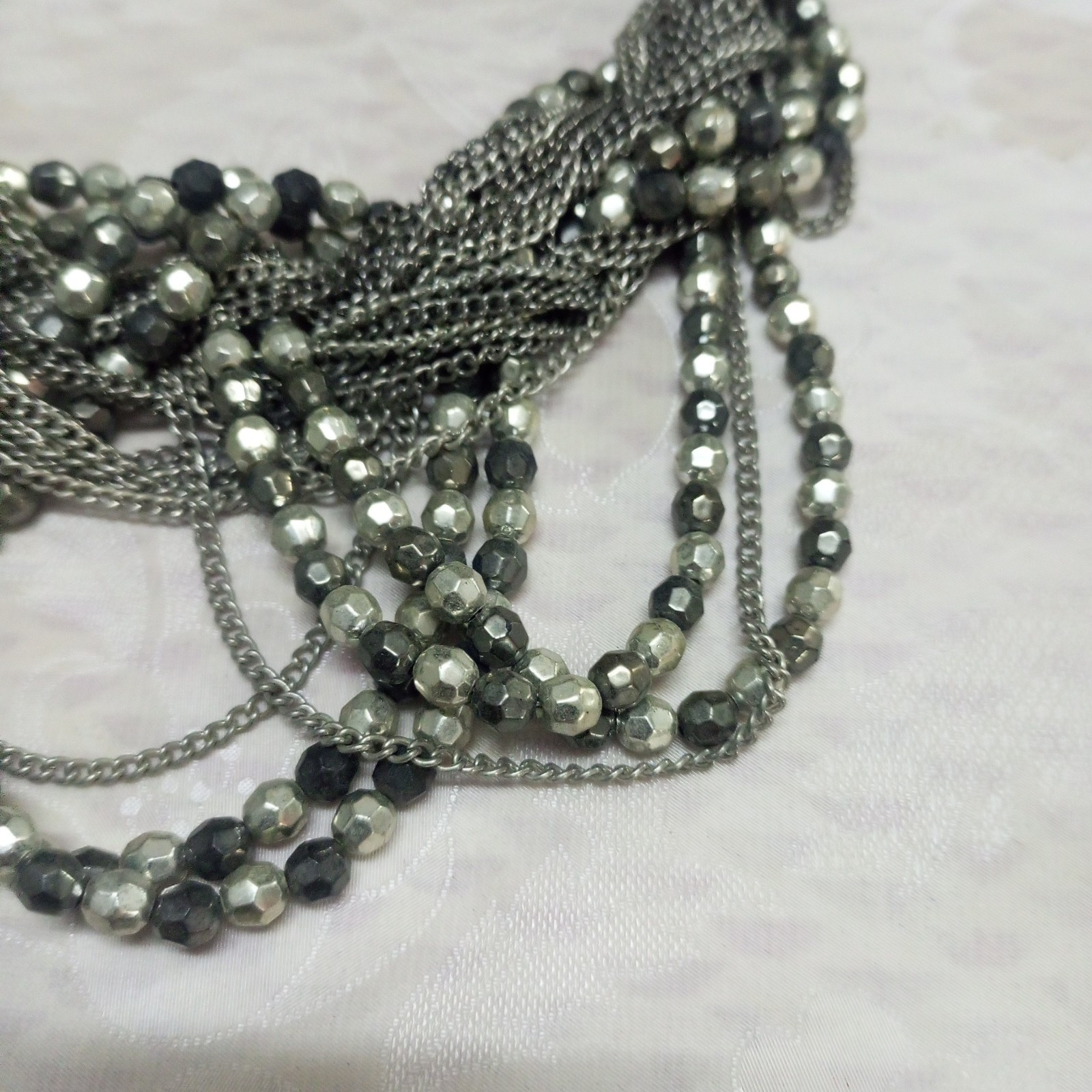Vintage Short Haevy Large Silver Grey Bearded Necklace Women Accessories Jewelry
