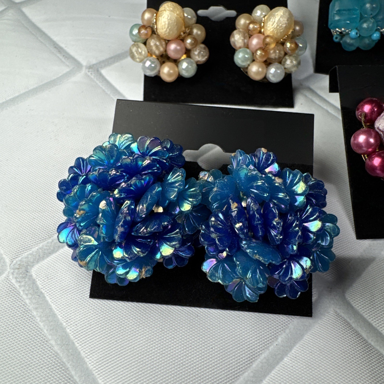 Vtg Earring Lot 8 Beaded Clip On Cluster Pearl Lucite Hong Kong Japan Marvella
