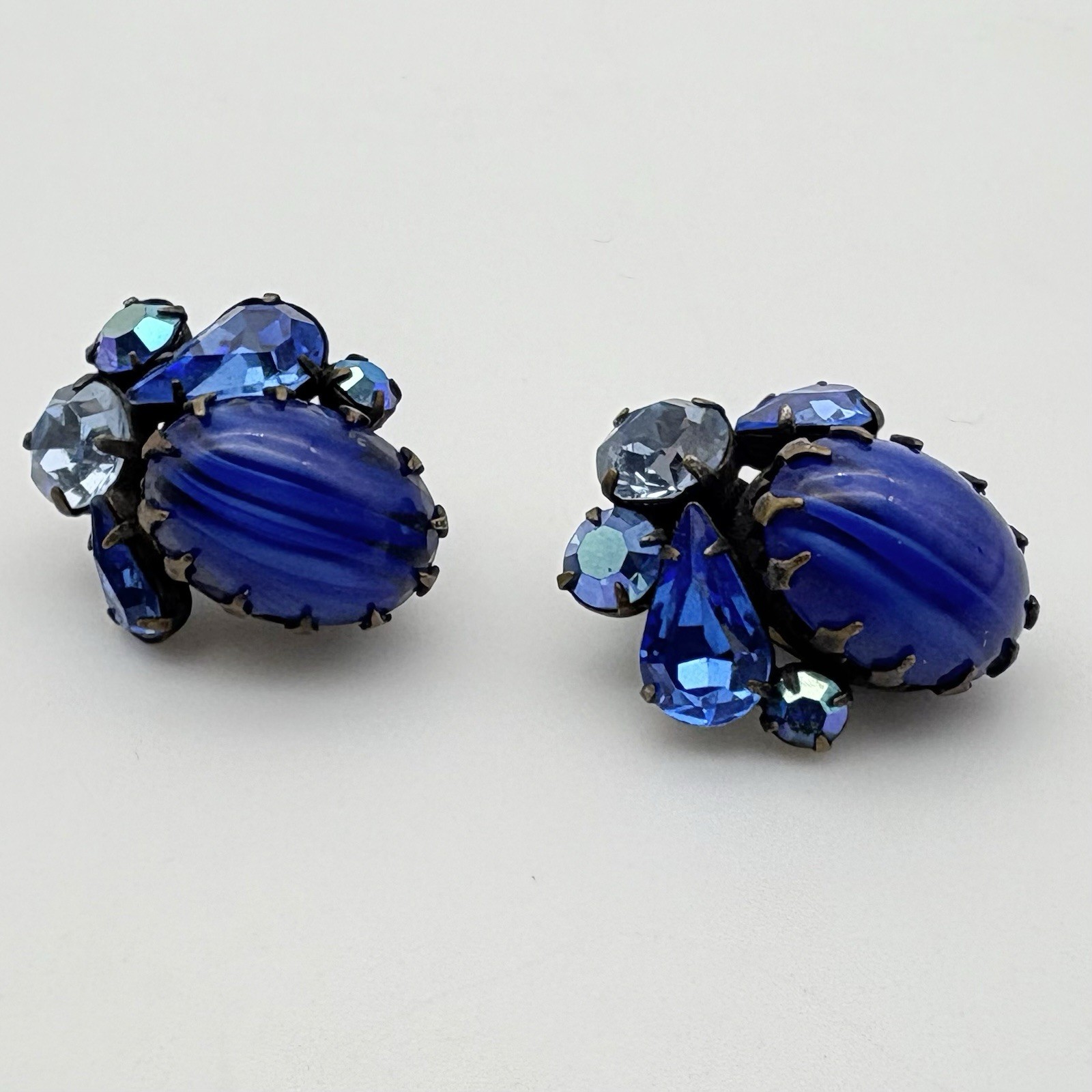 Vintage Jewliana Blue Lucite Acrylic And Glass Clip On Earrings