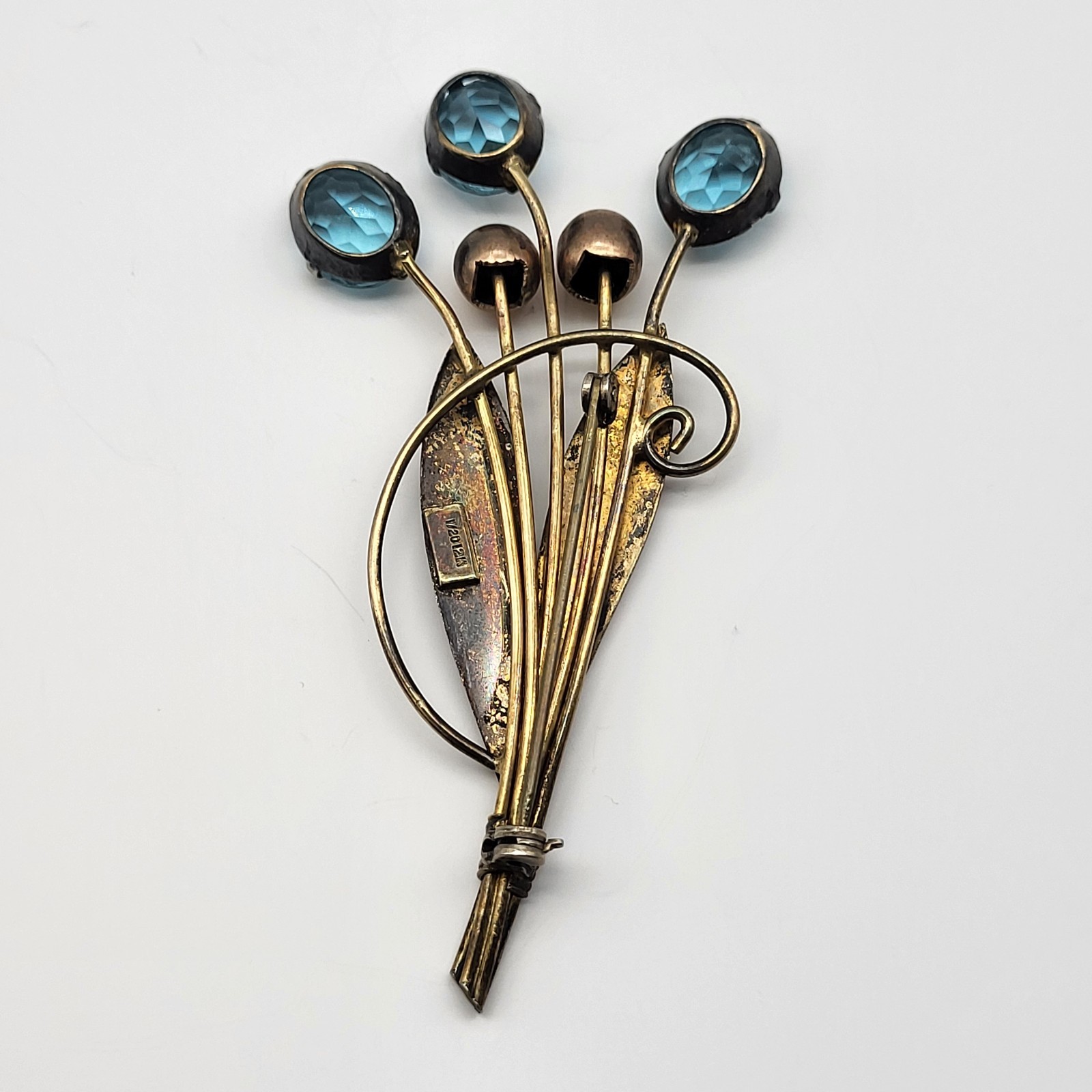 VTG 1/20th 12K gold filled Aqua Blue rhinestone cattail frond brooch pin Patina