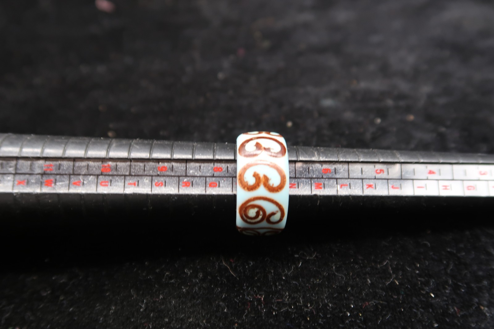 Vtg Enamel Over Acrylic Resin Ring Robin Egg Blue w/ Brown Swirl Accents Pretty