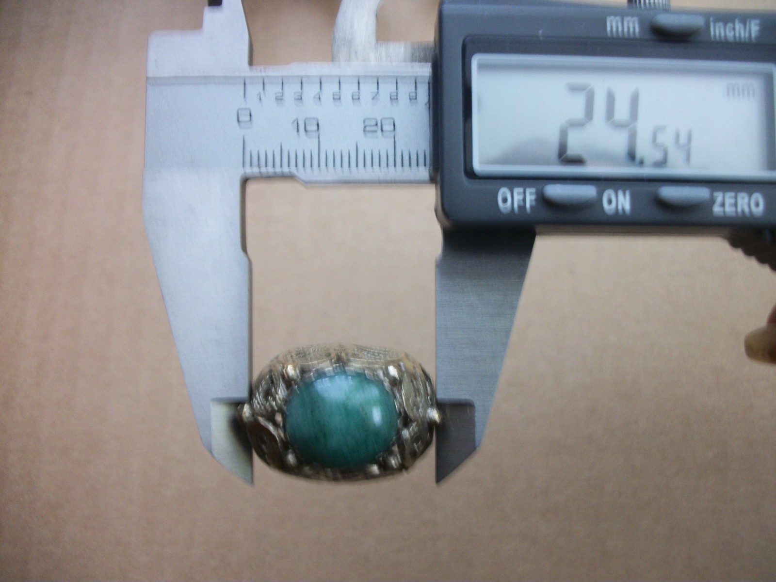 Vintage Gold-tone Green Cabochon Filigree Dome Ring Statement Piece