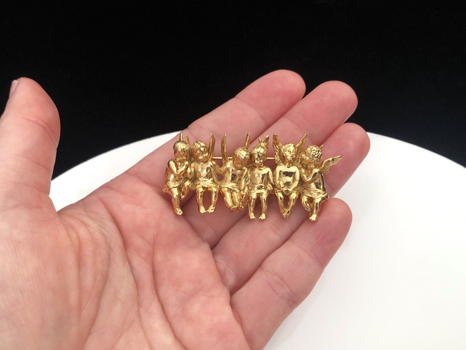 Vintage Signed Edgar Berebi Limited Edition Gold Tone Cherub Angel Brooch Pin