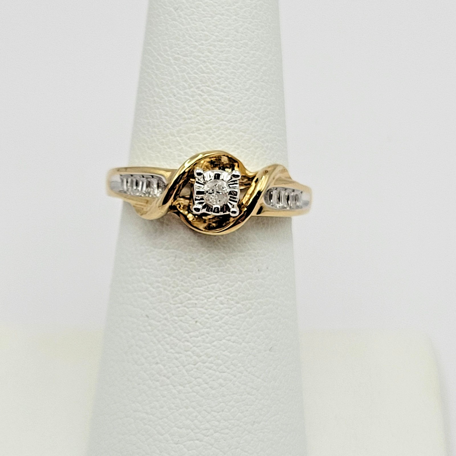 Vintage Estate Sterling Silver Genuine Diamond Engagement Ring ~ Size 6.75