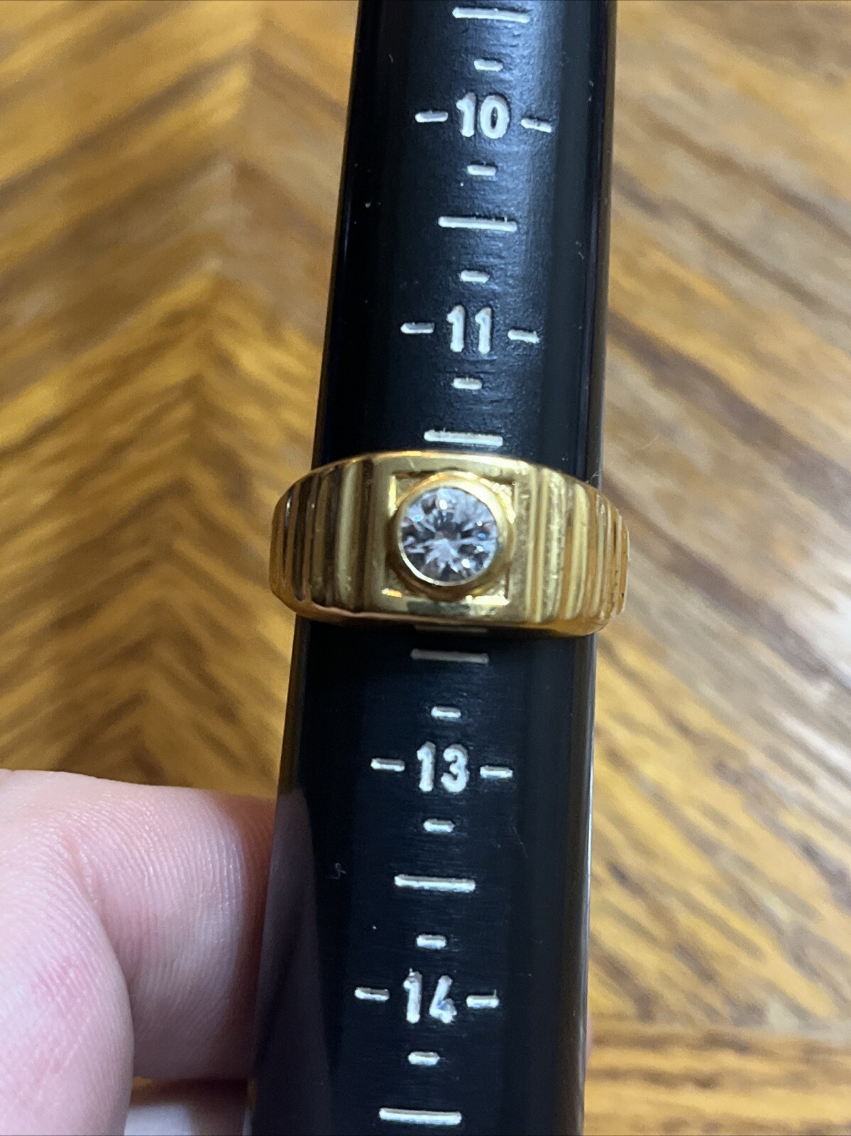 Vintage Ring 18 K HGE Gold With Gemstone Size 12 See Pics Heavy Wear