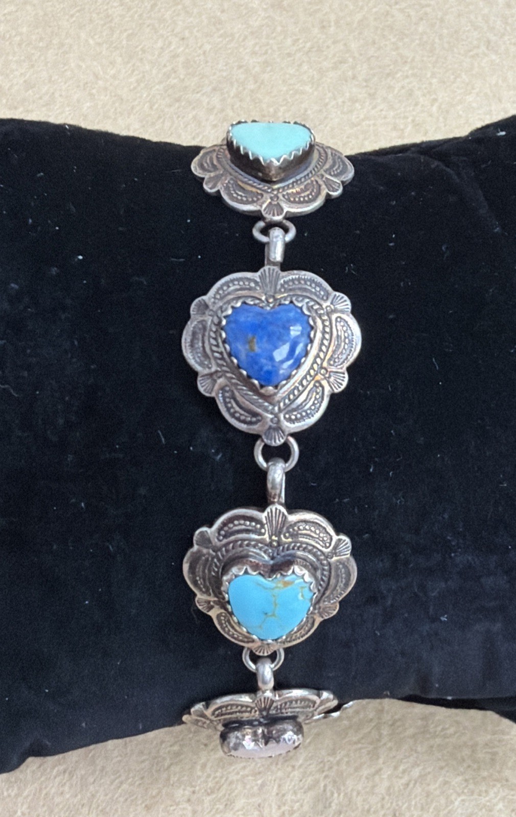 Gorgeous Carolyn Pollack QT Sterling Silver Multi-Stone Etched Heart Bracelet 7”
