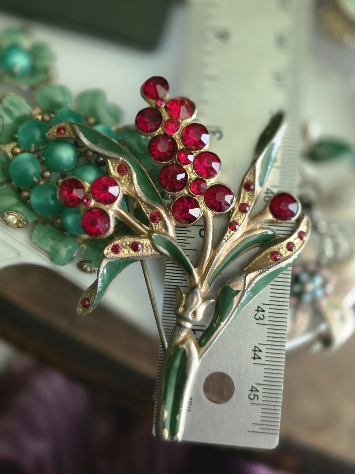 Vintage Pot Metal 1930s Floral Red And Green Goldtone Brooch