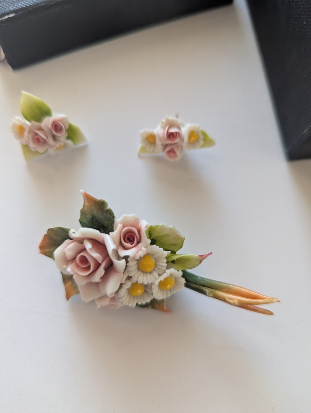 Capodemonte N A. GAGLIARDI Boquette Pin and Earrings set Made in Italy Vintage