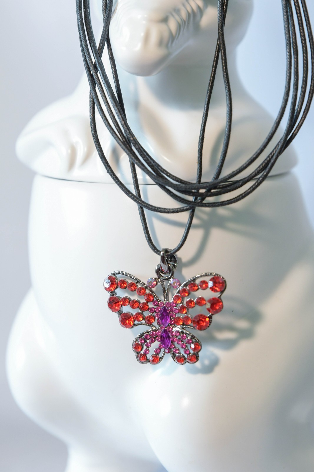 Set of 2 Vintage 90’s necklaces faceted red bead necklace and butterfly pendant