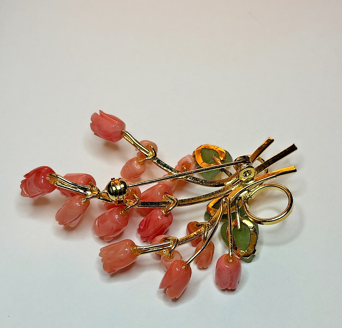 VINTAGE Brooch Bouquet Genuine Coral Pink Carved Roses Jade Leaves Gold Angelskn
