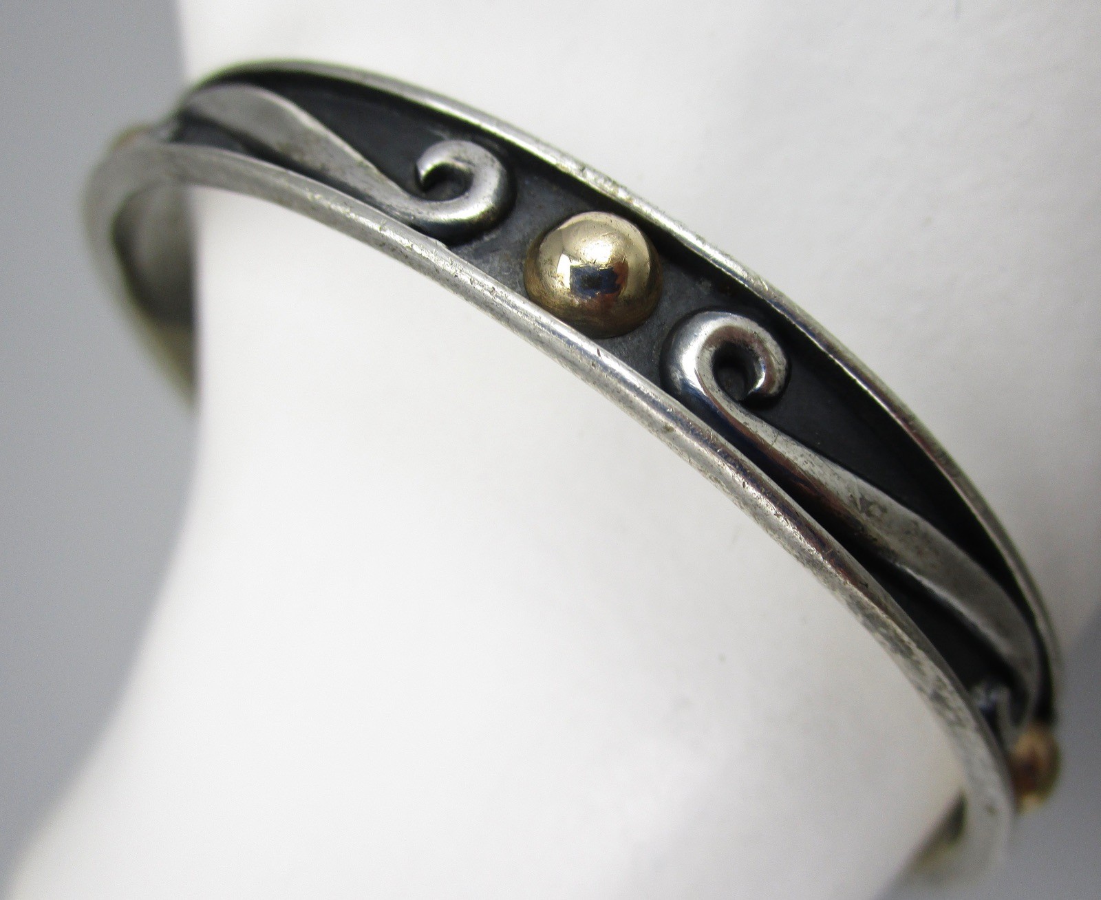 BEAUTIFUL JAMES AVERY STERLING 14K SCROLL GOLD DOT BRACELET SZ 7.75