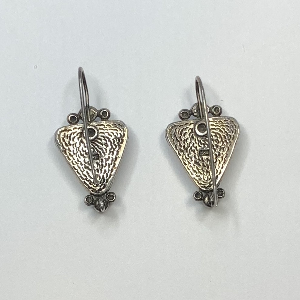 Vintage Handcrafted Sterling Silver Black Onyx Hook Earrings Southwest