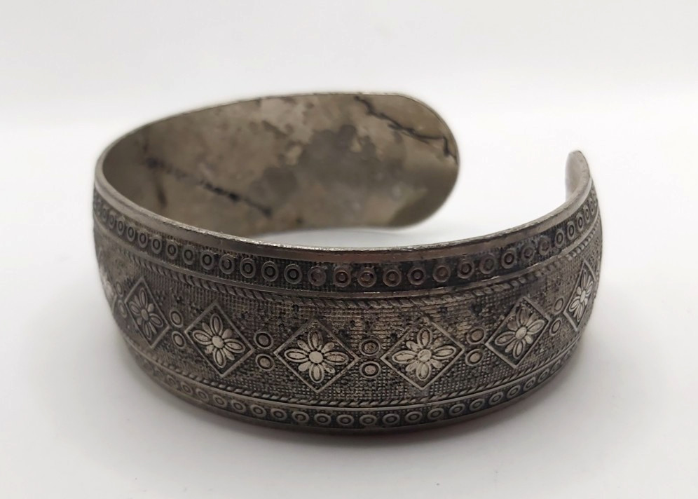Vintage Ethnic Silver Tone Cuff Bracelet Boho Floral Geometric Stamped Wide Bang