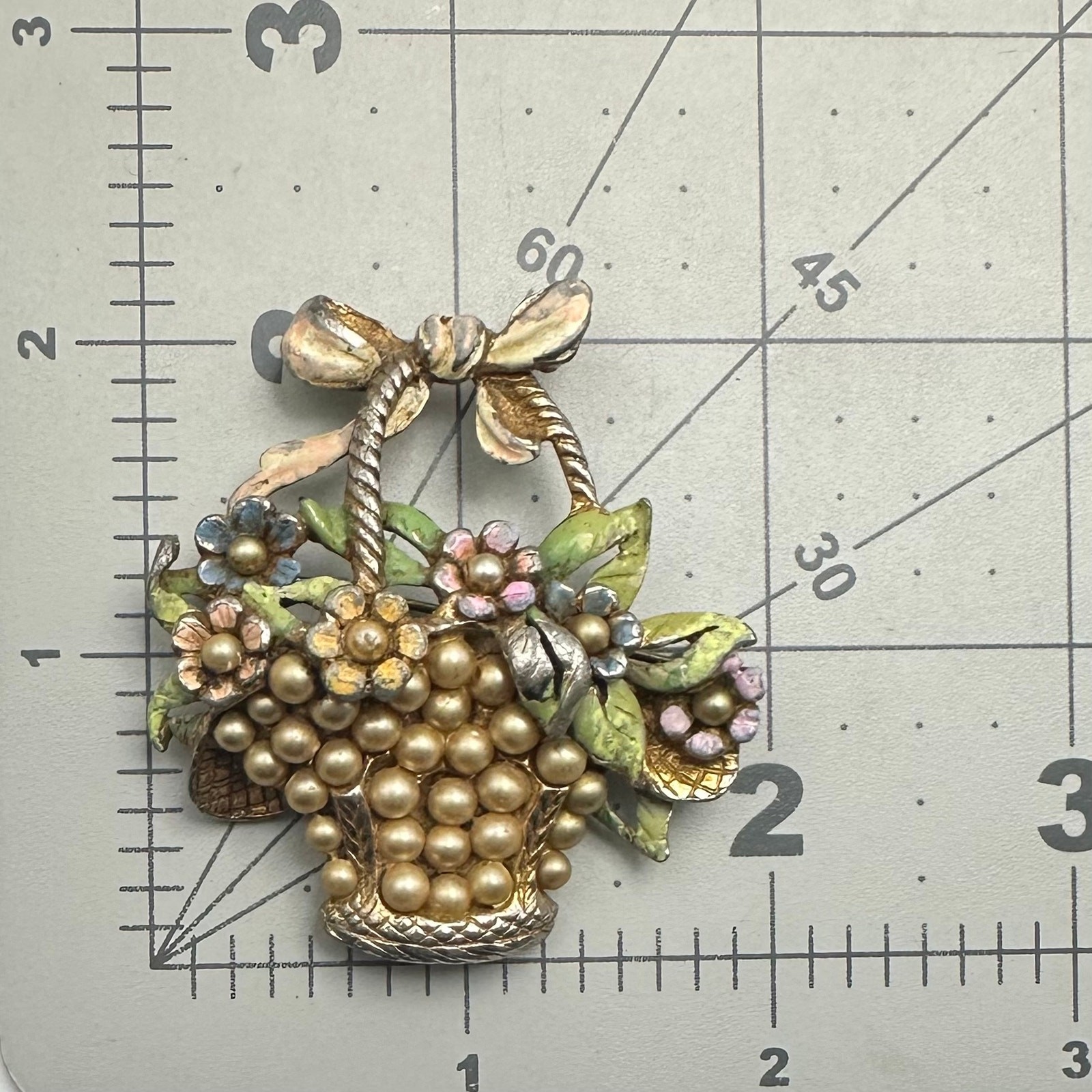 Vintage 1940s silver tone faux pearls multicolor flowers floral basket brooch