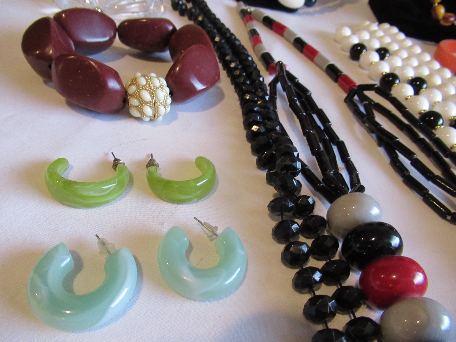 Vintage & Modern Retro Lucite Acrylic Jewelry Lot 17 pcs