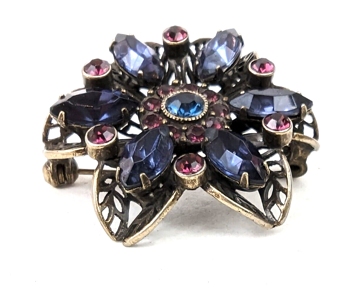 Sapphire Blue & Amethyst Rhinestone Filigree Vintage Silver Tone Brooch Pin 1.5″