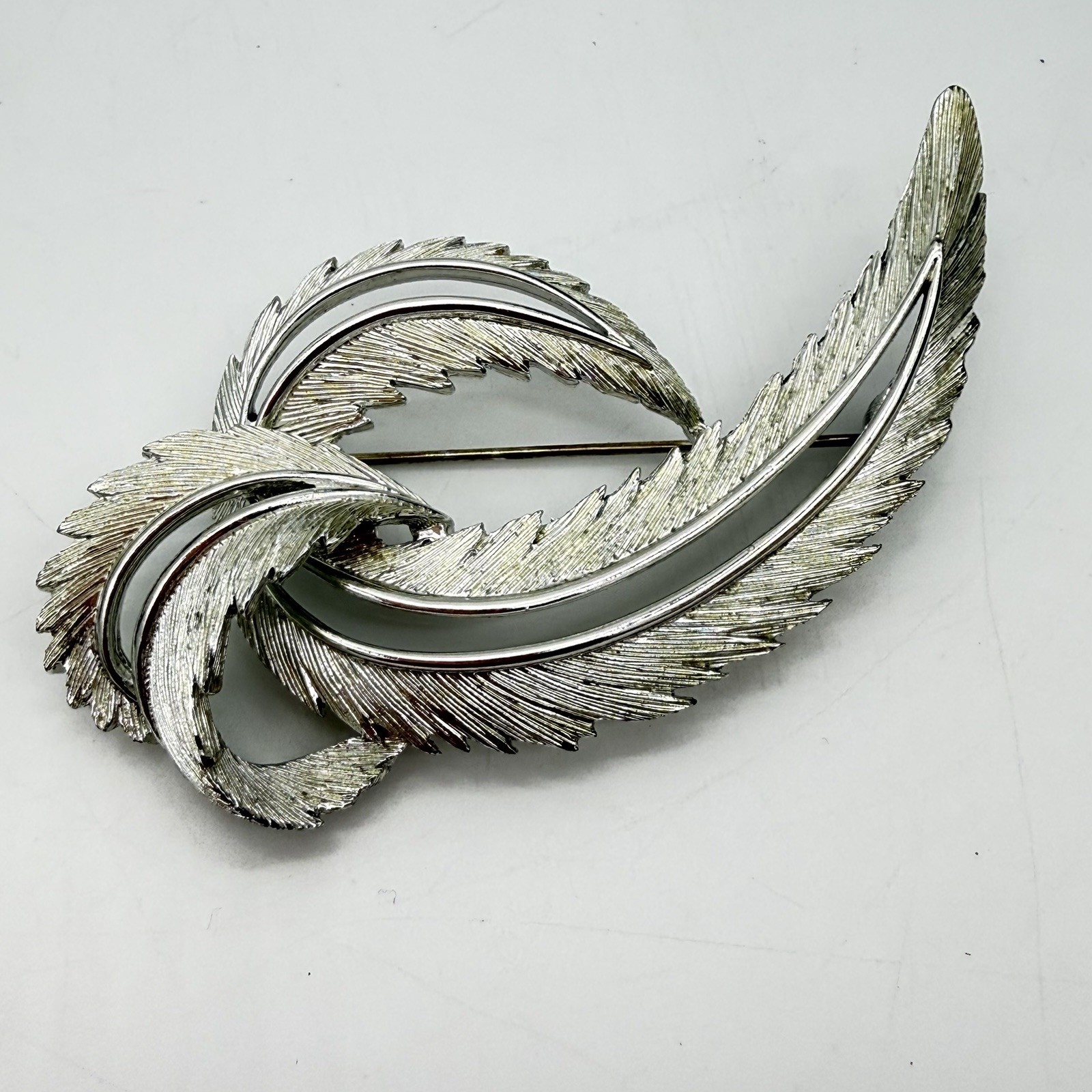 Vintage Sarah Coventry Leaf Brooch Large Textured Silver Tone