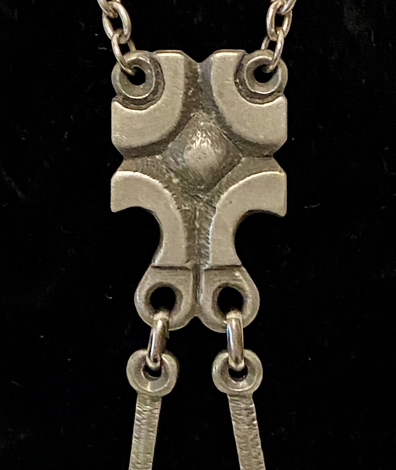 Vtg Rare EH 47 Pewter Collector Necklace W Pendant 26 In Chain 4 In Pendant