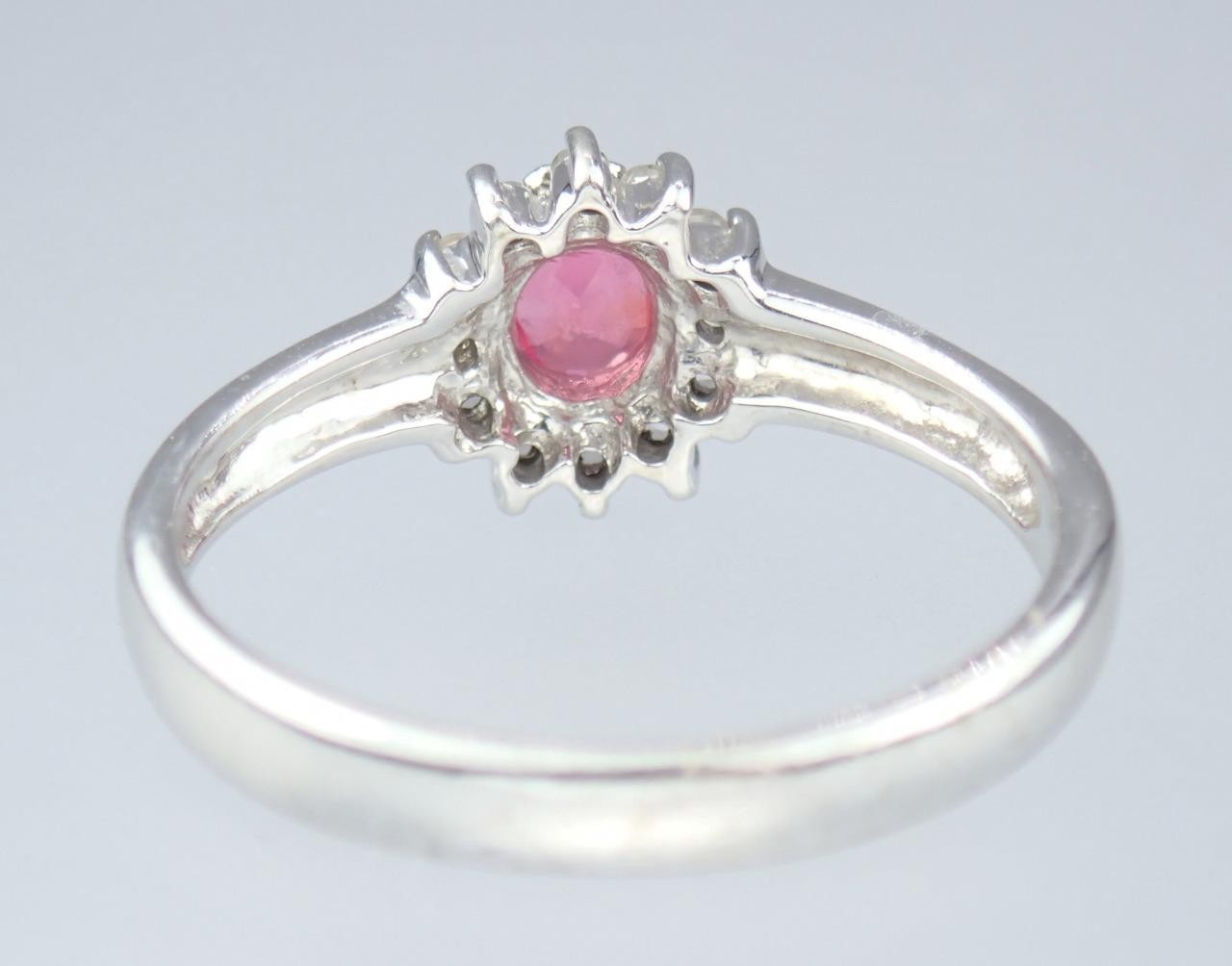 Beautiful Vintage Estate Solid 9K White Gold Red Spinel Floral Ring Size 7