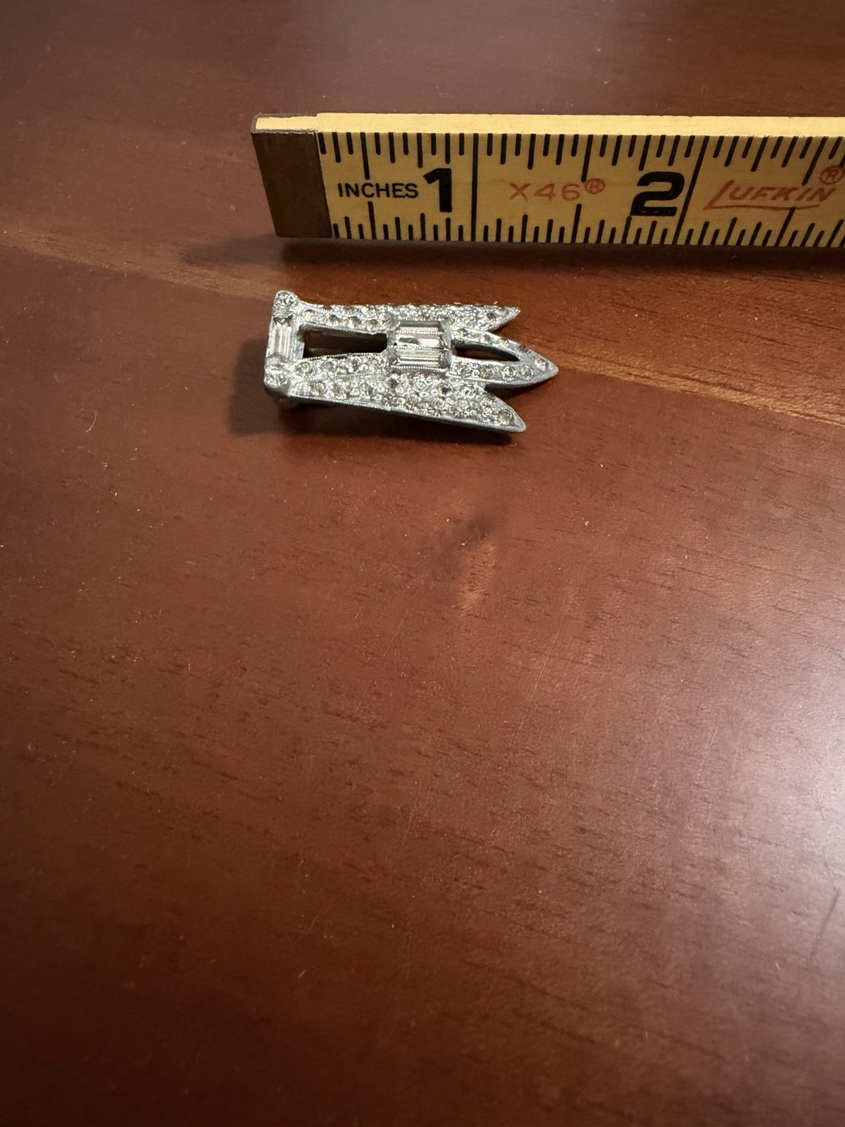 Vintage 30’s Art Deco Rhinestone Silver Tone Dress Scarf Clip