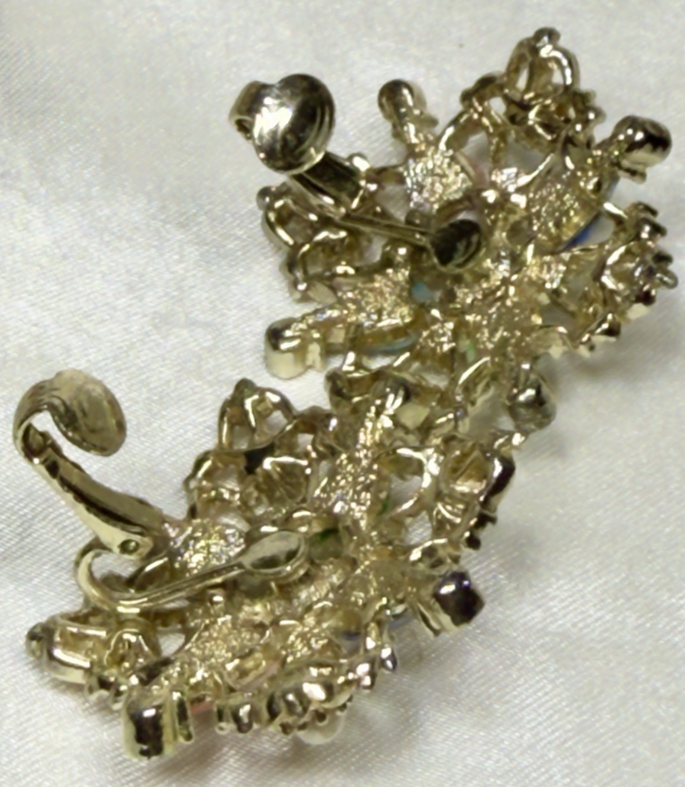 VINTAGE SARAH COVENTRY GALAXY BROOCH/PENDANT WITH CLIPON EARRING SET RHINESTONES