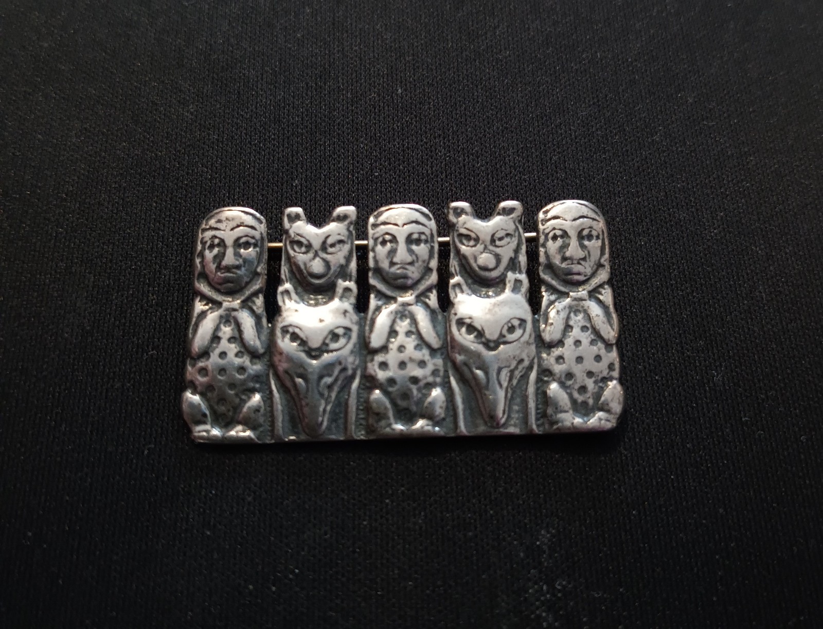Steve Stamas Sterling Silver Family of Creatures Brooch/Pin