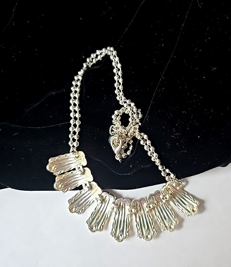 Vintage 90s Silver Plated Victorian Style Links Beaded Chain Choker Necklace 18″