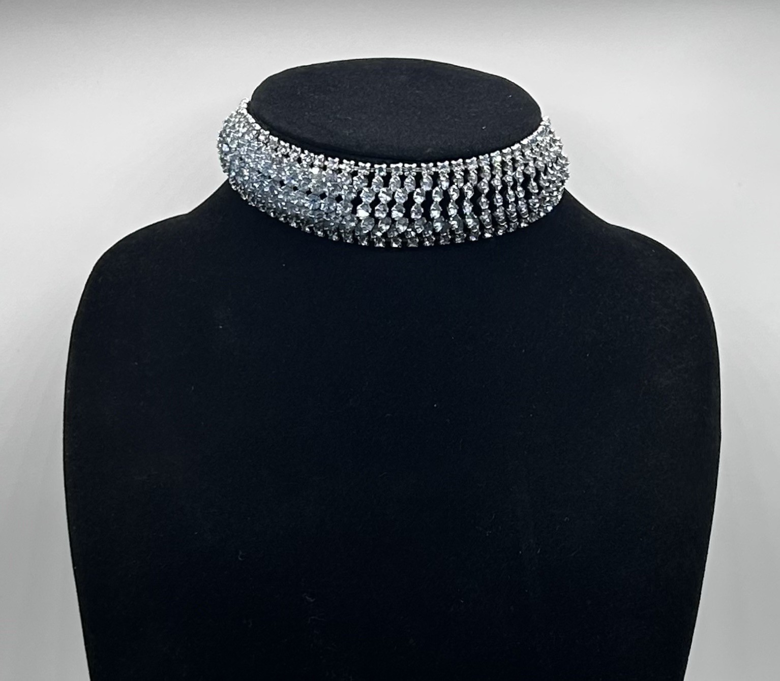 Vtg-BLUE RHINESTONE-Necklace-Choker-Ring-Bracelet-Clip-on Earrings SET