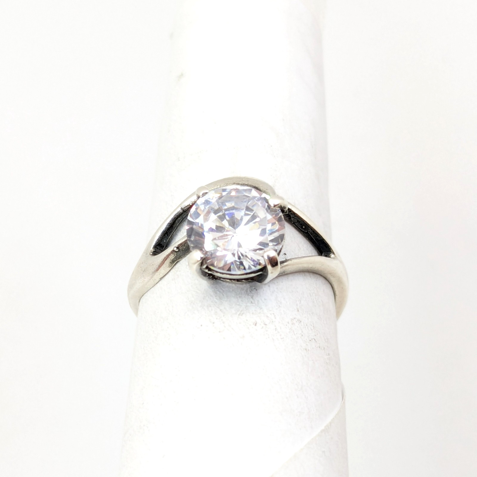 Vintage Elegant RING Silver 925 with Bright Stone-size: 7.5US(17.5mm) Ukraine#16