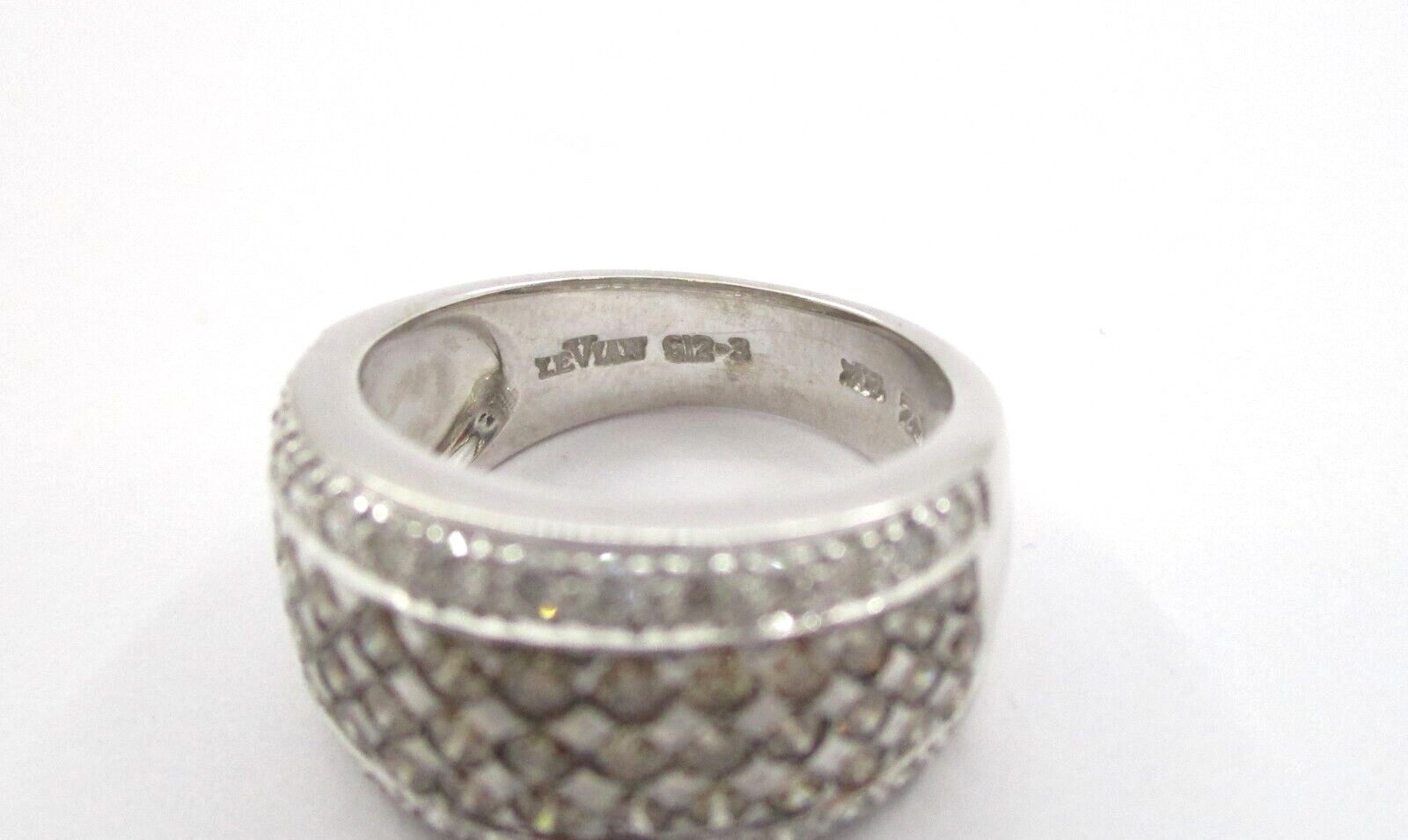 Levian 2000’s 1.20CTW Round Diamond Band Ring 14 Karat White Gold Size 7