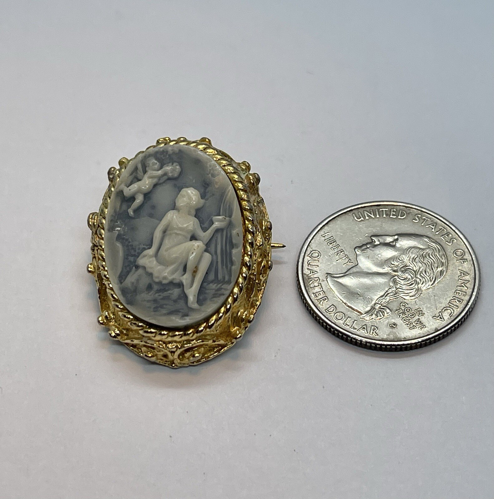 Vintage INCOLAY Oval Blue & White Cameo of Cupid & Psyche Pin Brooch