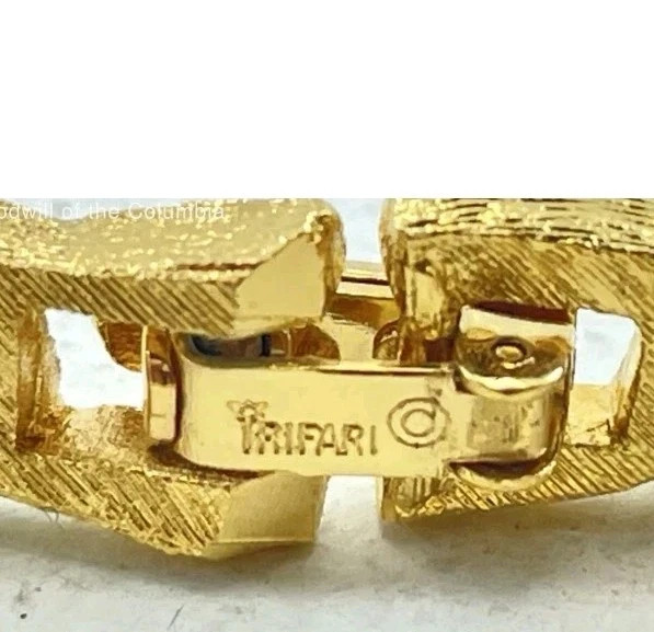 Vintage CROWN TRIFARI Birthday Ribbon Link Clear Rhinestone Bracelet-April!