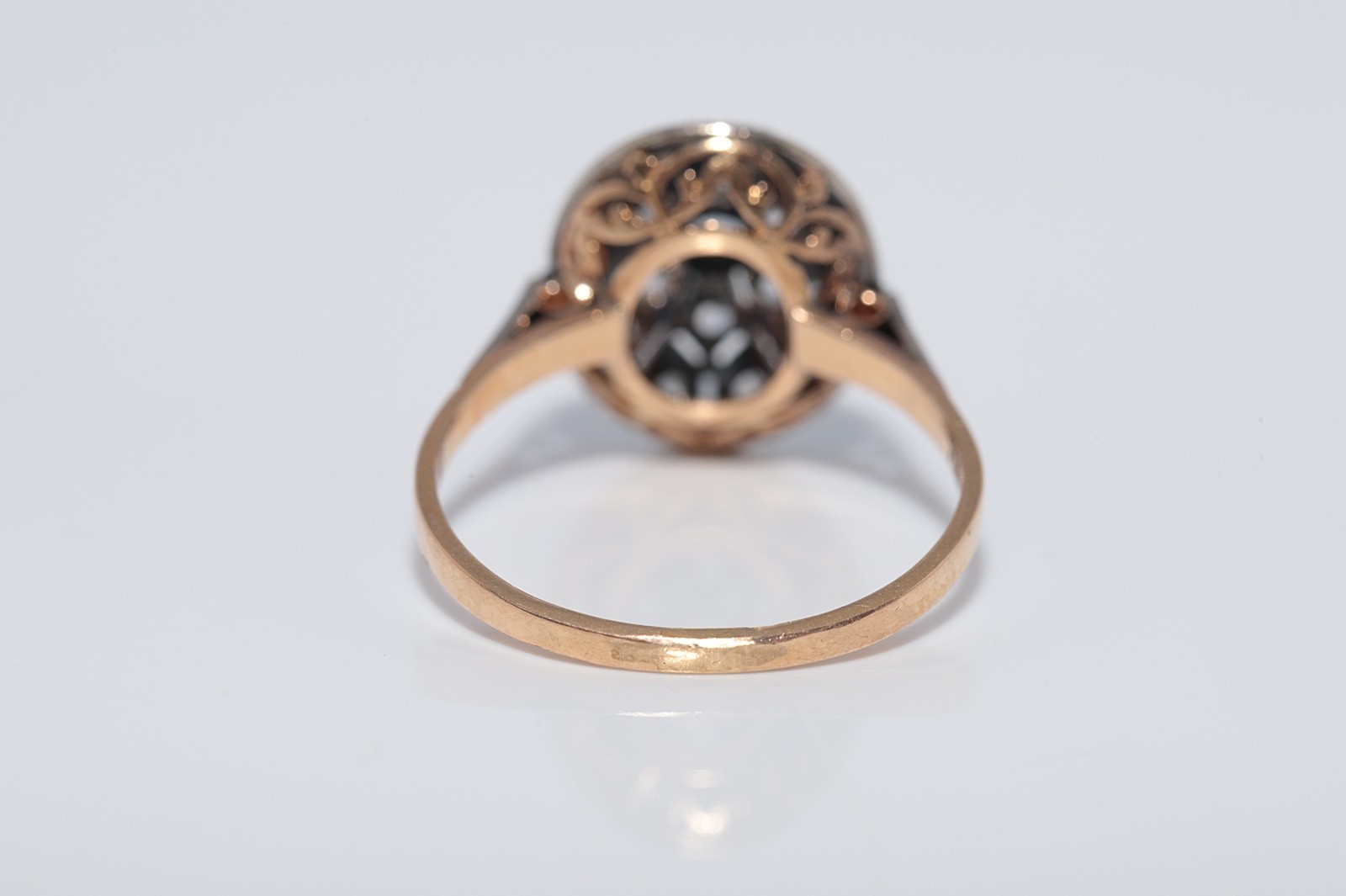 Antique Circa 1920s 18k Gold Art Deco Natural Rose Cut Diamond Decorated Ring