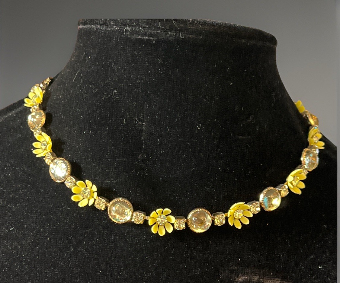 Summer Yellow Daisy Cabochon & Rhinestone MCM STYLE NECKLACE Bracelet set Choker
