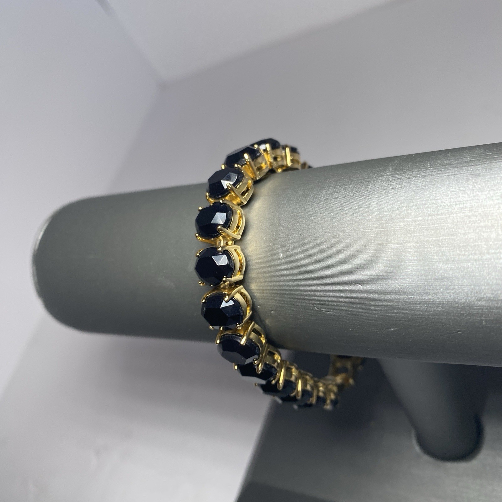 Vintage Jewelry Set black faceted ovals in goldtone Bracelet 7” & post Earrings
