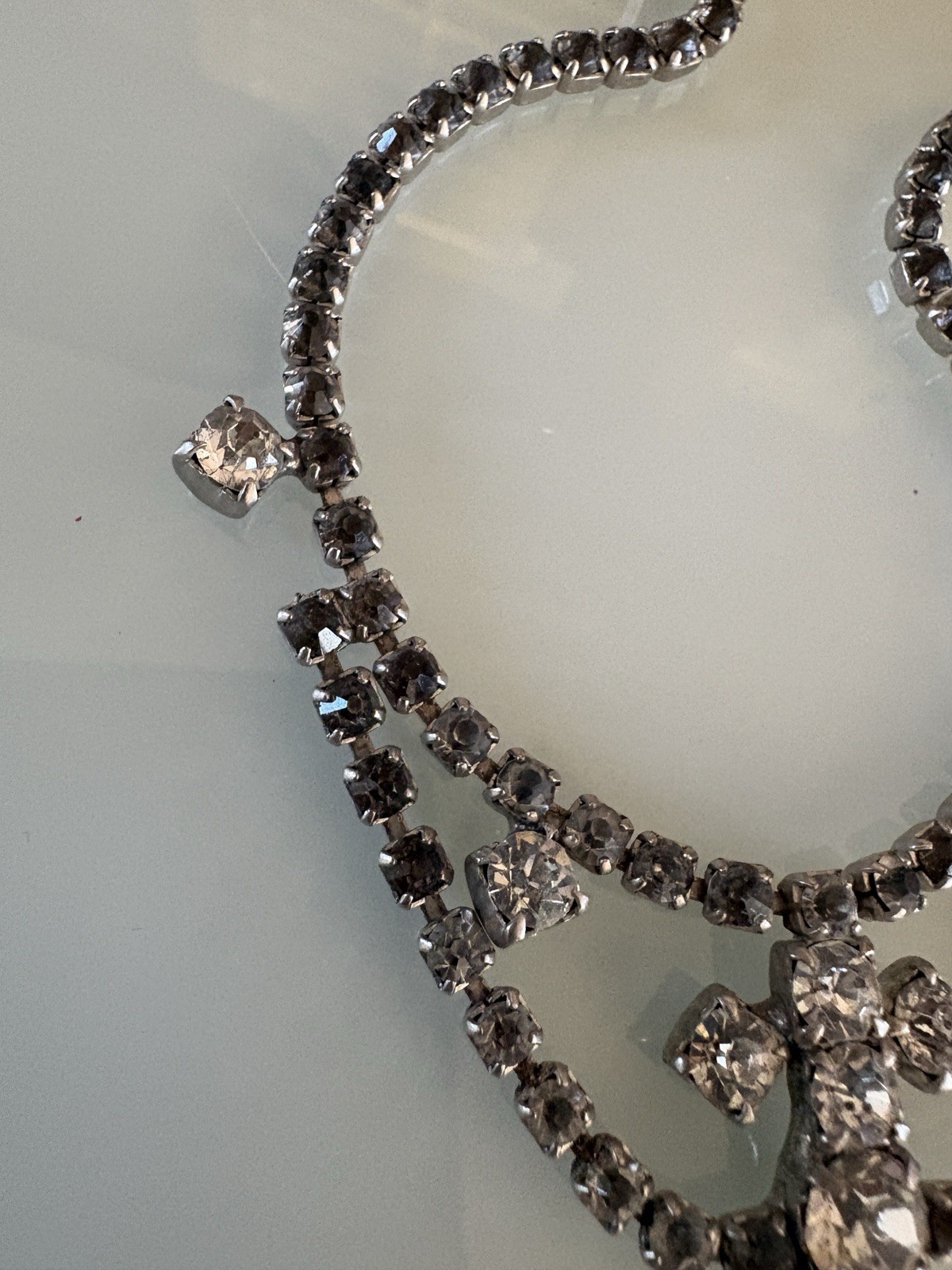 Vintage ArtDeco Necklace Clear / Gray Rhinestone Rhodium Plate Prong Princess