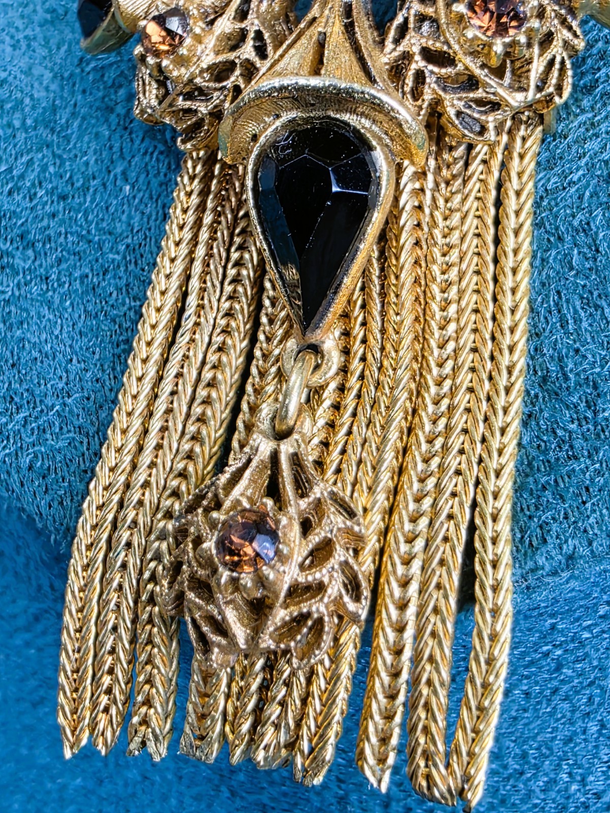 Vintage FLORENZA Rhinestone Heraldic Brooch Chain Fringe Pin