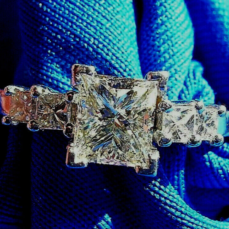 Original EARTH MINED DIAMOND Princess Engagement Ring 1 carat PLATINUM Solitaire