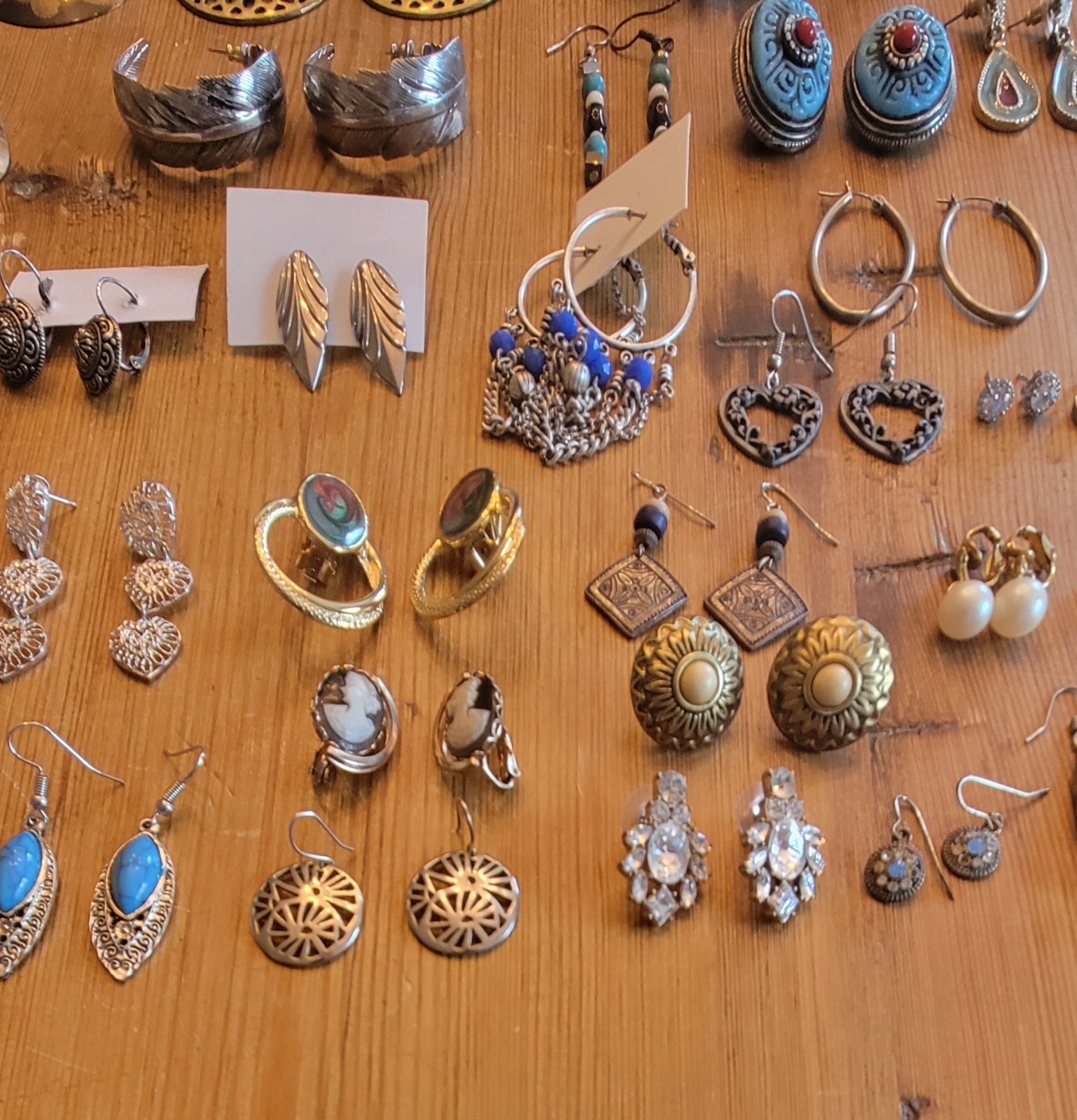Lot Of 40 Pairs Wearable Vintage Fashion Earrings Wear Or Resell Great Variety