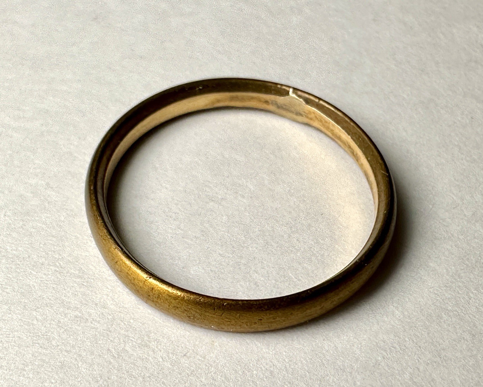 2 Vintage Gold Shell Rings, Unknown Sizes & No Stone