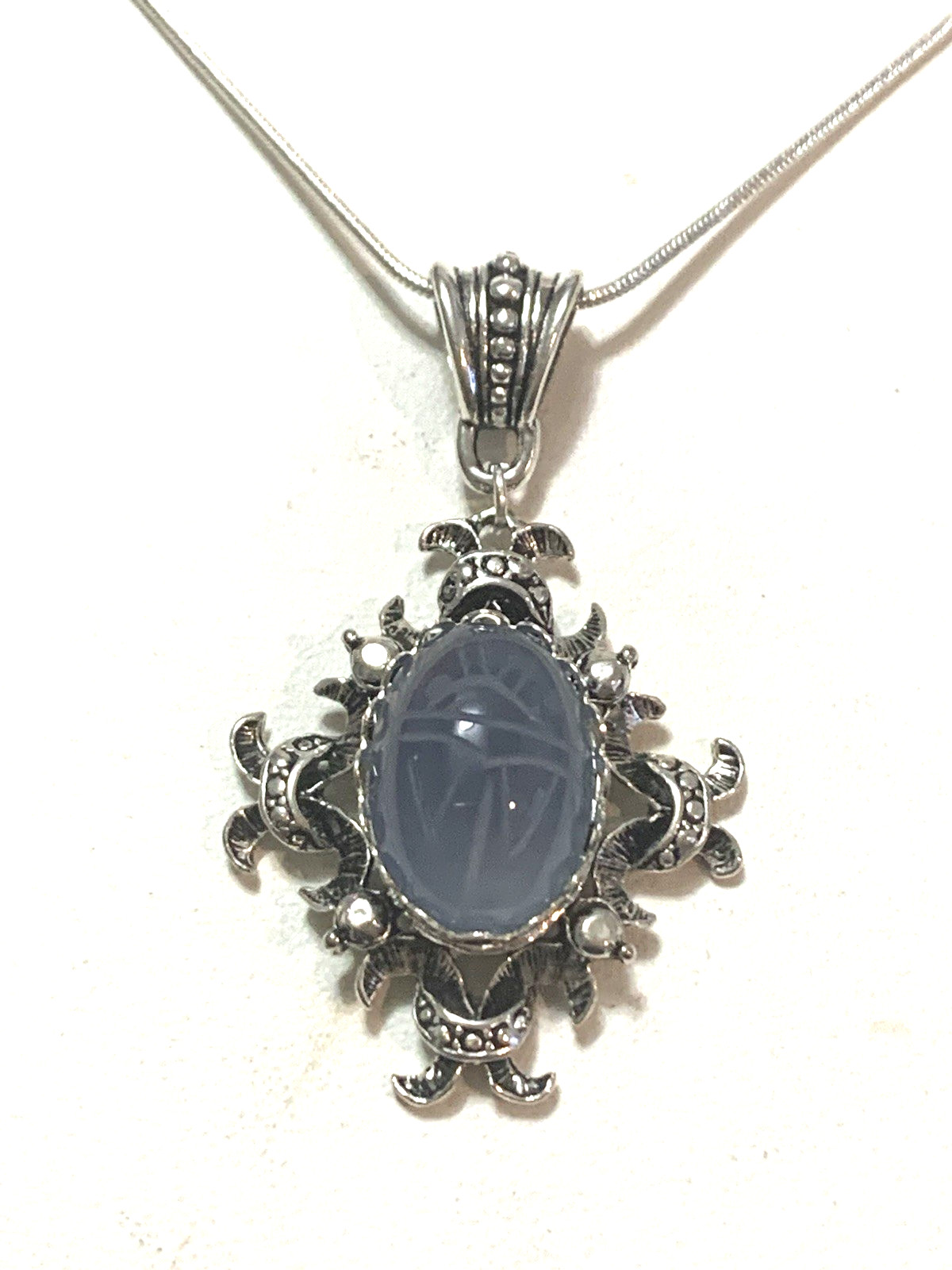 *NEW ITEM*RARE VTG.CARVED EGYPTIAN NAT.BLUE CHALCEDONY SCARAB PENDANT NECKLACE.s