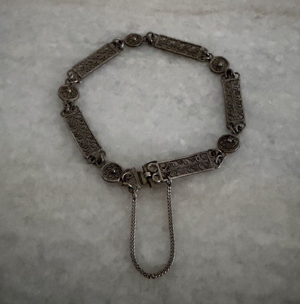 Vintage 900 Sterling Silver Filigree Bracelet With Security Chain 7” 6.4 mm Wide