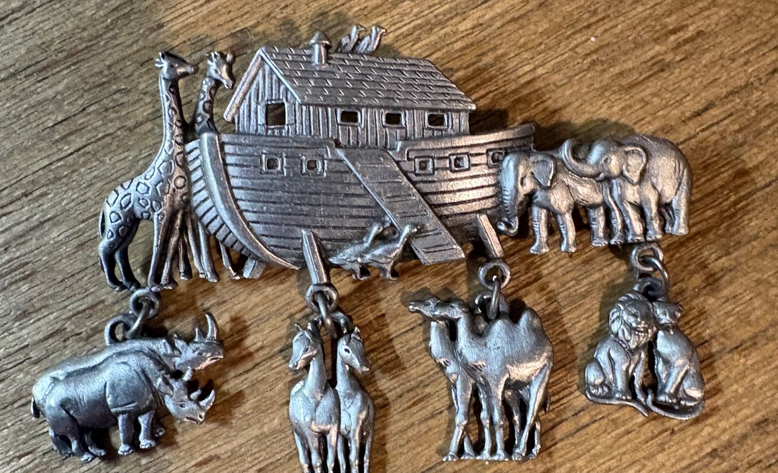Vintage Noah’s Ark Dangling Animal Brooch Pewter Tone  Signed Jonette Jewelry