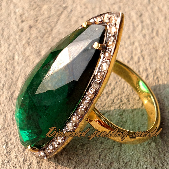 Gorgeous 0.85ctw Rose Cut Diamond Emerald Studded Silver Victorian Ring Jewelry