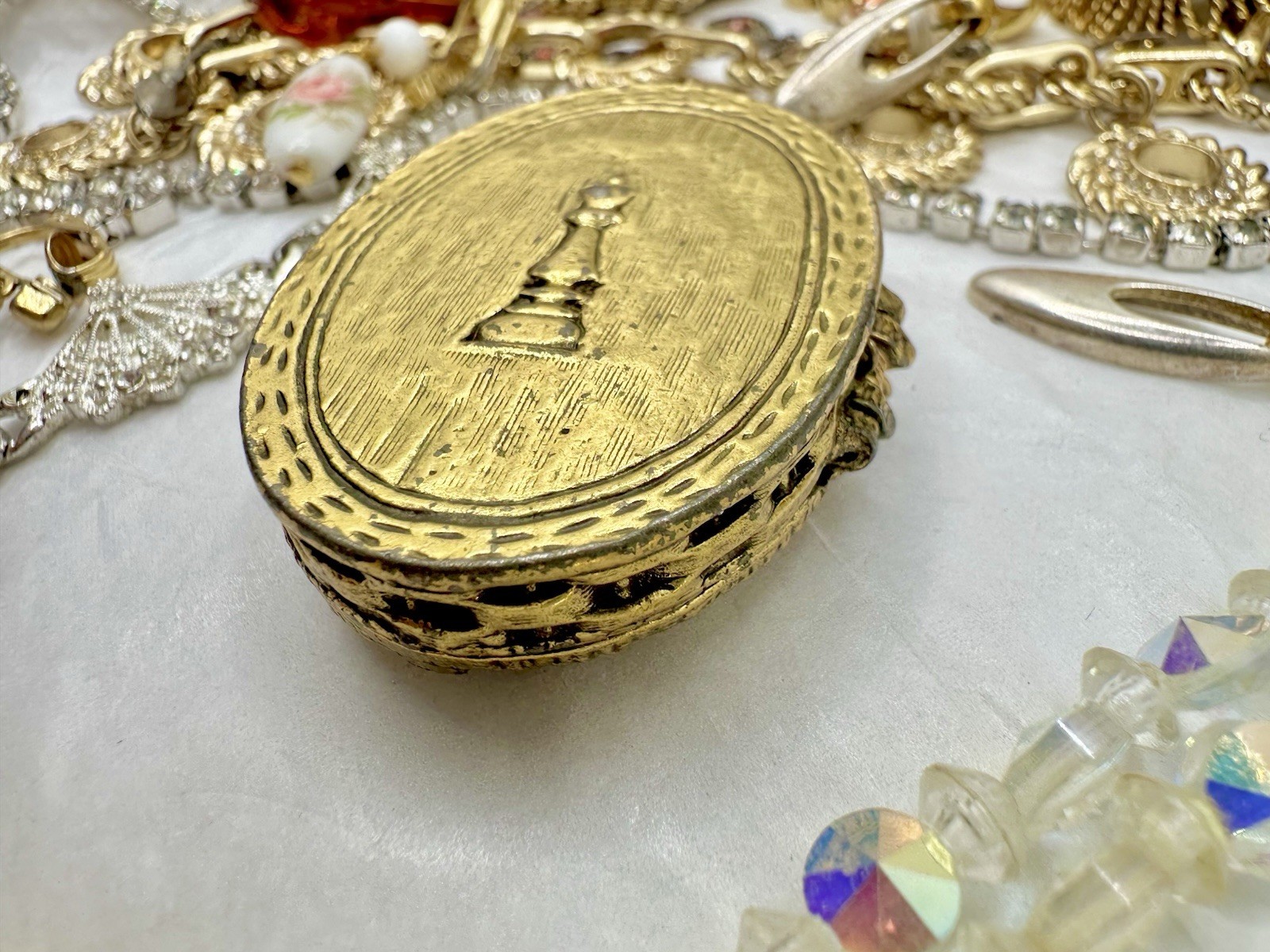 Antique VTG Estate Jewelry Gold Tone Monet Avon Crystal Romantic Sparkle Read