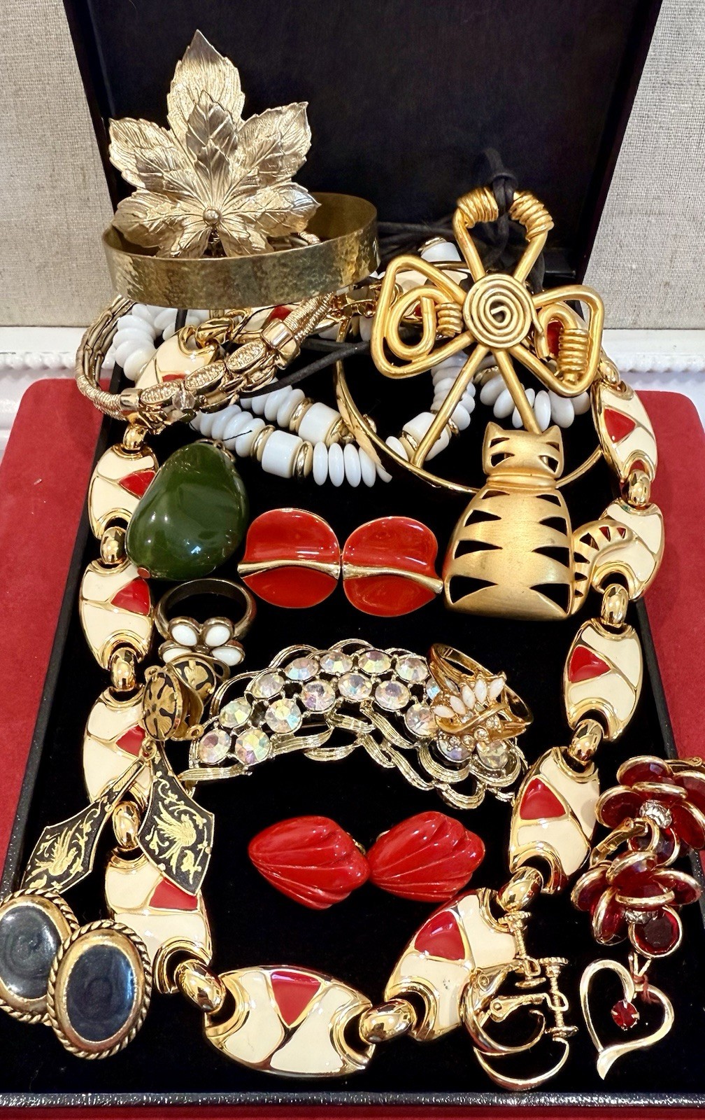 Vintage Estate Costume Jewelry Lot! MONET, NAPIER and more!
